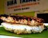 Sedapnya Kue Bika Minang yang Dibakar dengan Batang Kayu Manis