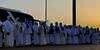 Berpakaian Ihram, Rombongan Jemaah Haji Indonesia Mulai Berdatangan ke Arafah