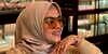 Adik Syahrini Tampil Serba Hitam, Tenteng Tas Rp1,1 Miliar