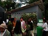 “Flower for the Future”: Ketika Investasi dan Seni Bertemu di Tengah Hutan Kota