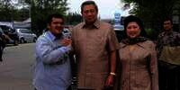 Mobil SBY Dipepet Sepeda Motor Misterius di Bandung