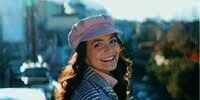 Pesona Kecantikan Amanda Rawles 'Travel in Style' di Swiss