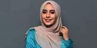 Pakai Dress Biru? Serasikan dengan Gaya Makeup Ini