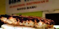 Sedapnya Kue Bika Minang yang Dibakar dengan Batang Kayu Manis