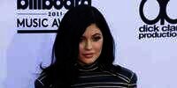 Kylie Jenner Rebut Gelar Miliarder Termuda dari Mark Zuckerberg