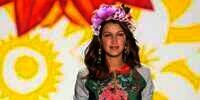 Foto Pamer Sepatu Dikritik Lecehkan Bendera, Supermodel Bella Hadid Minta Maaf