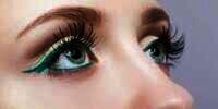 Tiru Aplikasi Eyeliner dari Berbagai Makeup Artist