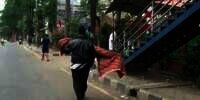 Heboh Ayah di Tangerang Gotong Jenazah Anak ke Rumah