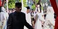 Pakai Penutup, Thareq Habibie Usai Operasi Mata?