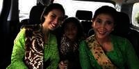 5 Potret Mesra Susi Pudjiastuti dan Putri Cantiknya Nadine Kaiser