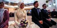 Ingin Berikan Mahar Paket Umroh Buat Calon Istri? Begini Caranya