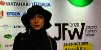 Cara Jenahara Tampil Edgy Pakai Outfit Serba Hitam