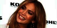 Gaya Makeup Jennifer Lopez yang Kini Lagi Hits