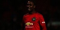 Momen Lucu Ibu Striker Manchester United Minta Indomie Saat Naik Pesawat