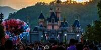 Pertamakali dalam Sejarah, Disneyland Seluruh Dunia Ditutup