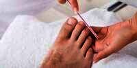 Jangan Malu! Ini Alasan Penting Pria Harus Rutin Pedicure