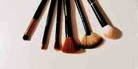 Bahaya Tak Bersihkan Kuas Makeup