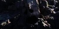 Google Maps Ungkap Penampakan Misterius di Tepi Tebing