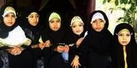 Netizen Bingung Foto Jadul Ini: Saat Kecil Muka Arab, Waktu Dewasa Jadi Melayu