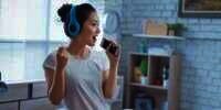 Tips Asah Kemampuan Vokal di Rumah