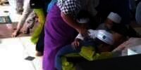 Kocak, Anak-anak Berebut Nasi Bungkus Setelah Sholat Jumat