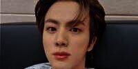 Bikin ArmyIndonesia Heboh, Jin BTS Pakai Sweater dari Brand Lokal
