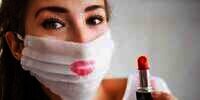 4 Langkah Hindari Lipstik Menempel di Masker
