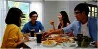 14 Arti Mimpi Makan Bersama, Jadi Tanda Sebentar Lagi Terlepas dari Masalah
