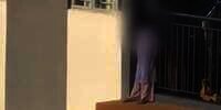 Video Bocah Asyik Jalan di Balkon Lantai 18, Warganet: Dia Yang Naik Aku Yang Ngeri