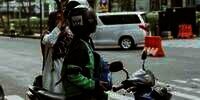 Bikin Haru, Akhirnya Pria Ini Diterima Jadi Pengemudi Ojol Setelah Menunggu 3 Tahun