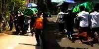Cerita di Balik Keranda Digotong Sambil Lari Hingga Seperti Melayang, Netizen Sebut Ada yang Narik atau Dorong
