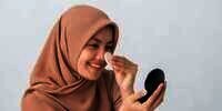 Trik Pemakaian Base Makeup Agar Lebih Tahan Lama