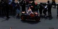 FOTO: Riuhnya Warga Nonton Parade MotoGP di HI, Marc Marquez cs Geber Motor