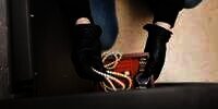 Kelewat Bucin, Wanita Muda di Aceh Nekat Curi Emas demi Belikan Pacar iPhone dan Foya-Foya Liburan