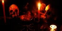 Empat Bocah Sakit dan Kelaparan Gegara Keluarga Melakukan Ritual untuk Membangkitkan Saudaranya yang Meninggal