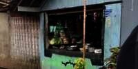 Barang Langka di Perkotaan! Harga Menu Sarapan di Warung Ini Cuma Rp 1.000 per Porsi