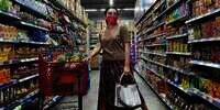 Potret Mayangsari Belanja Bulanan di Supermarket, Tenteng Tas Rp45 Juta Hingga Pose Cantik di Lorong!