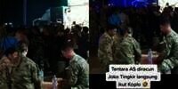 Kocaknya Tentara Amerika 'Diracuni' Lagu Dangdut Koplo oleh Prajurit TNI, Auto Joget Bareng
