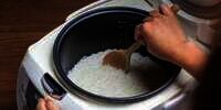 Trik Memasak Nasi untuk Anak Kos agar Tidak Cepat Basi dan Terbuang
