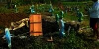 Terlalu! Baru 5 Hari Dikubur Makam Dibongkar Maling, 3 Tali Pocong Dicolong, Jasad Sampai Kelihatan dari Luar