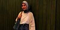 Gaya Busana Kasual dengan Jeans, Cocok untuk Ngemal Saat Weekend