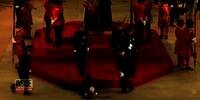 Detik-Detik Penjaga Kerajaan Ambruk di Dekat Peti Mati Ratu Elizabeth II: Badan Sempat Gemetar
