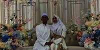 Mimpi Nikahi Gadis Bule Terwujud, Pria Ini Ikut Nikah Massal dengan Wanita dari Hawai