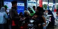 Baksos Milad ke-18 Unik LAZ Al Azhar, Ganti Oli Gratis dengan Mekanik dari Santri RGI