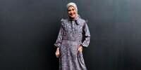 Inspirasi Mix and Match Gamis Motif agar Tampil Secantik Cut Meyriska
