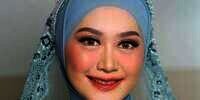 Padu Padan Cantik Pengantin Berhijab Saat Memakai Simpel Crown