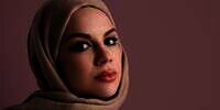 Lapis 2 Warna Eyeshadow, Smokey Eyes Jadi Lebih Bold