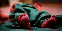 Kisah Misteri: Suami Tidak Urus Ari-Ari Secara Benar, Istri Baru Lahiran Pingsan Diganggu Makhluk Seram Berlidah Panjang
