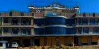 Dari Depan Megah Bak Istana, Penampakan Rumah Pinggir Jalan Ini Bikin Tepuk Jidat, Tipis Pol