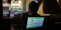 Taksi Full Service, Penumpang Bisa `Mute` Sopir dan `Tuang` Air Putih Hanya dari Sentuhan Layar